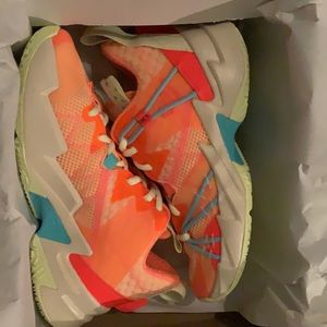 Size 6.5 Jordan’s Why Not Zer0. 3